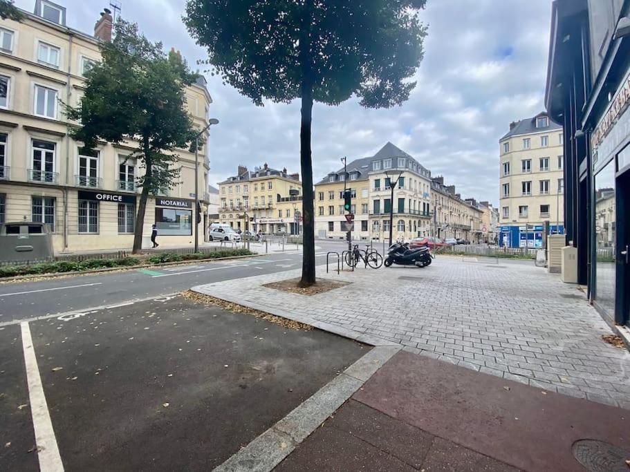 Le Gustave, Charme & Equipements Au Coeur De Rouen Exterior foto